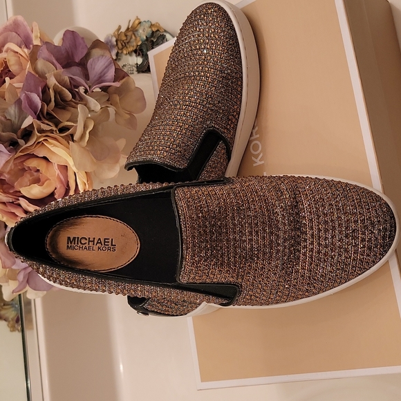 Michael Kors Shoes - Picture 2 of 5
